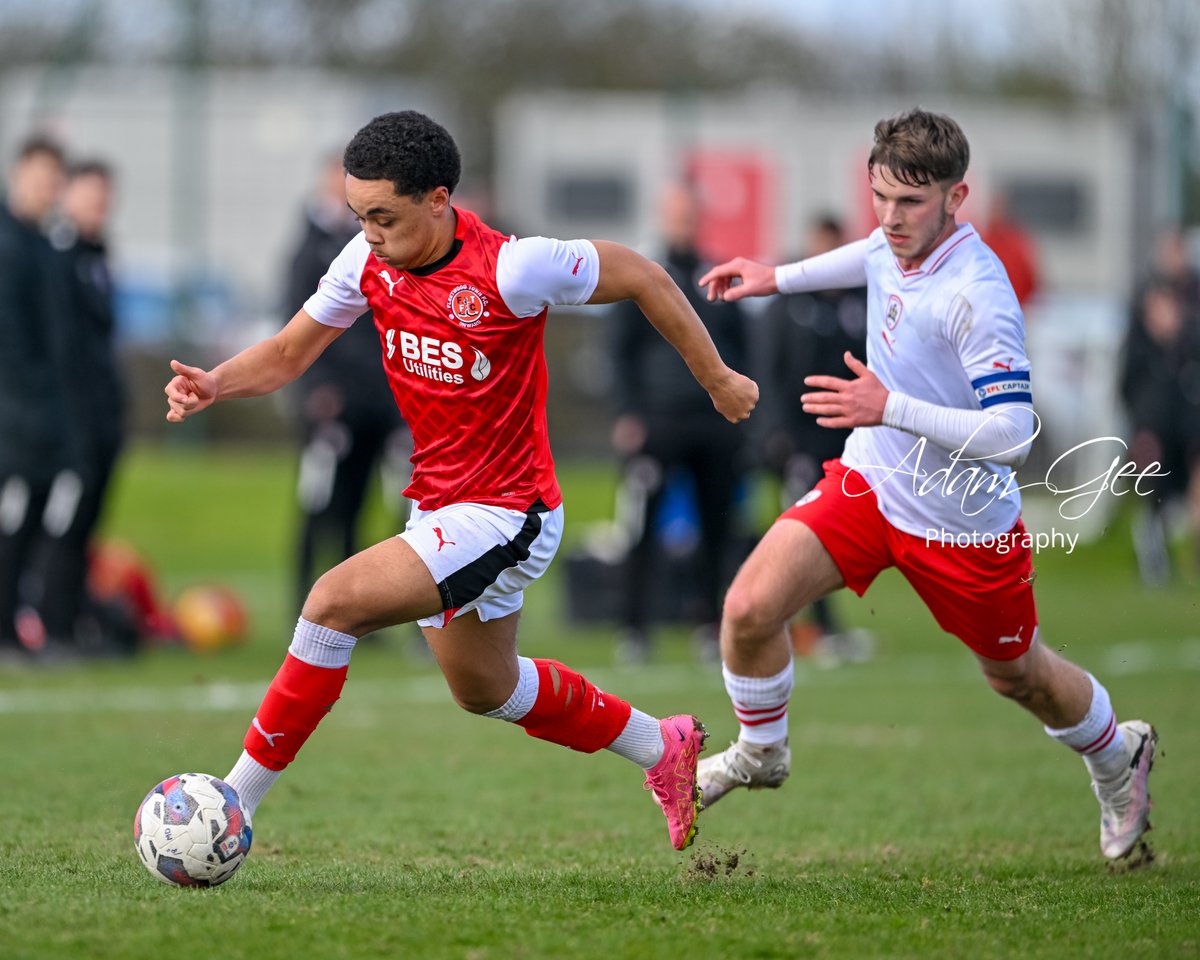 adamgeepics's tweet photo. Some snaps from @AcademyFTFC @ftfc #Under18s #u18 #codarmy #onwardtogether #ProfessionalDevelopmentLeague https://t.co/6WPjeLzmYg