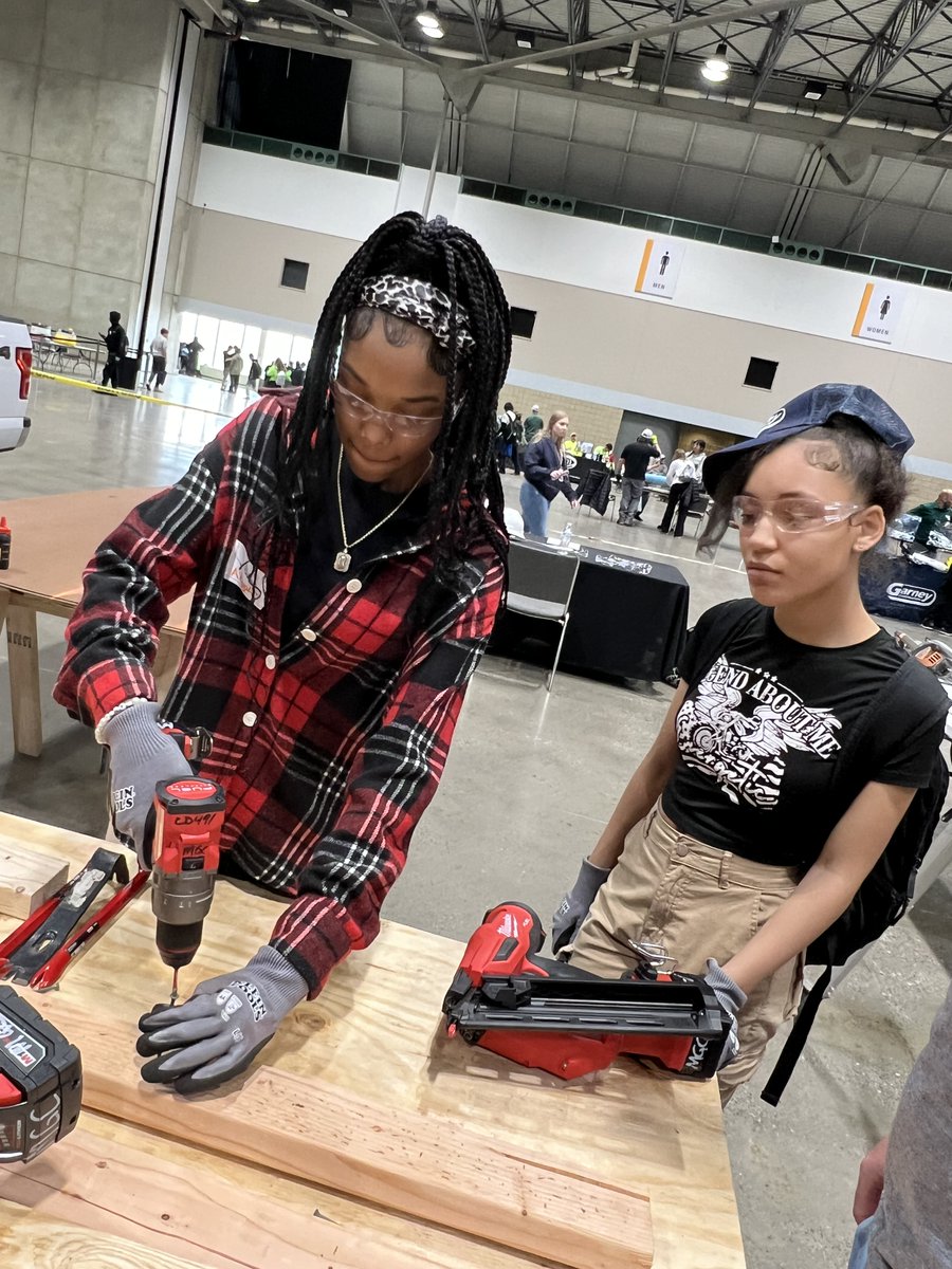 Manual Career Technical Center tweet media