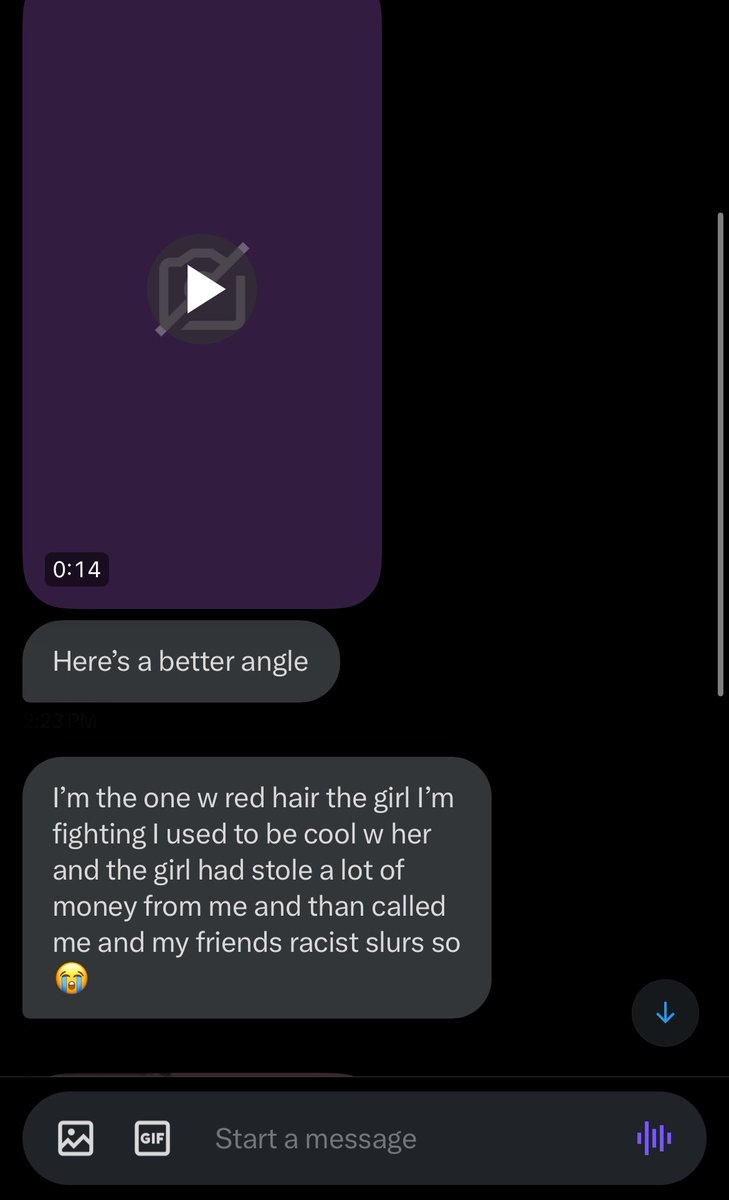 24runuphoee's tweet photo. girl w/ red hair fought other girl b/c she used to b cool with her &amp; the other girl stole a lot of money from her &amp; called her &amp; friends racial slurs 😬
#Girlfights #schoolfights #fightsvideos #fighting #fightsatschool https://t.co/xggWCyhqU2