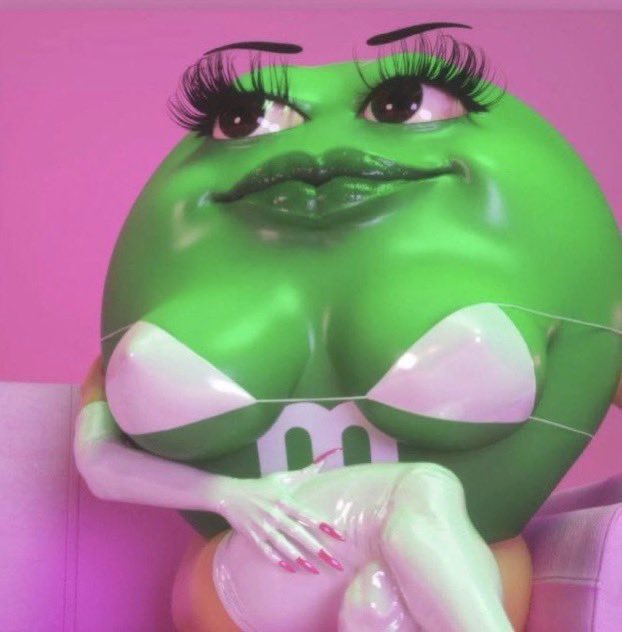 — Ta duro eh.
— Abaixa meu shorts que você descobre