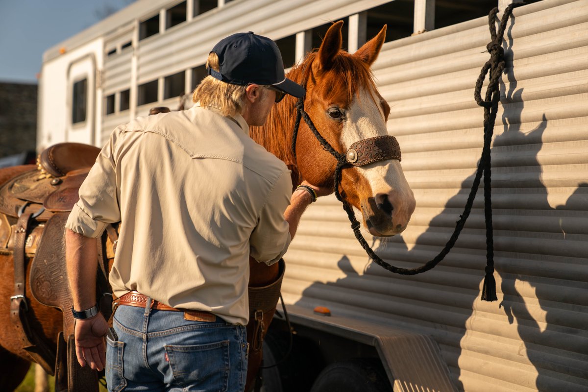 The #ARNORTH command team and the @TXCavaliers took a horseback ride around the historic #FSH. The riders enjoyed exploring the familiar streets from a different perspective. The rhythmic trot of the horses and the whispers of the wind made every moment treasurable.