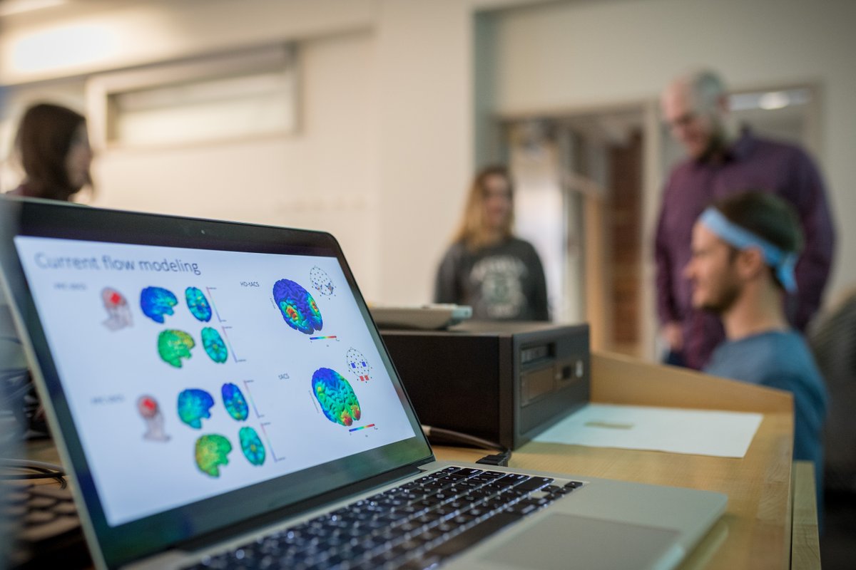 CSU's online psychology program has been recognized as #11 by US News! 🌟 To view this ranking and other CSU rankings, check out this link: usnews.com/education/onli… @CSUNaturalSci @csu_psychology