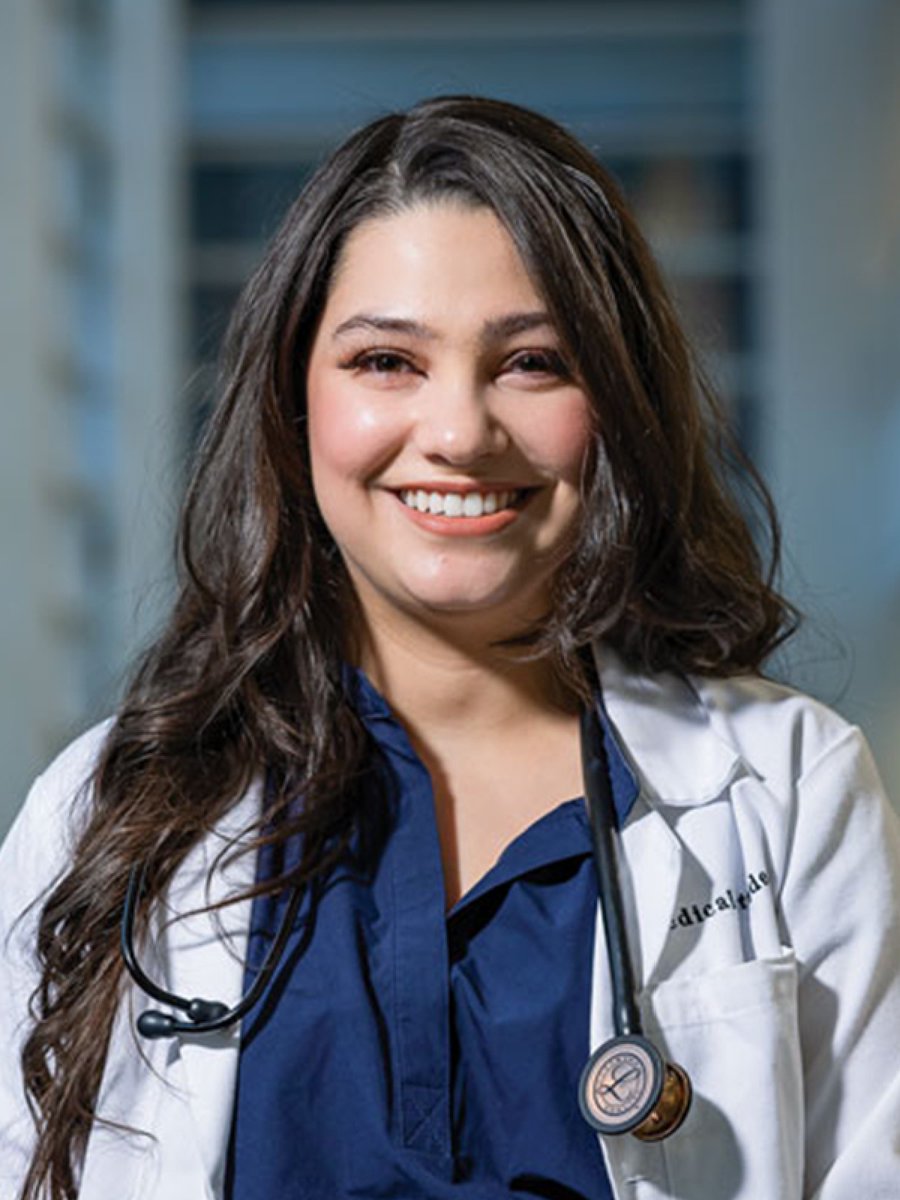 On March 15, Emily Manning matched in internal medicine at @MassGeneralNews, realizing her lifelong dream to become a doctor—a plan inspired by her childhood experiences as her mother's sole caretaker. Learn how @CWRUSOM helped her reach her goals: brnw.ch/21wIrLK