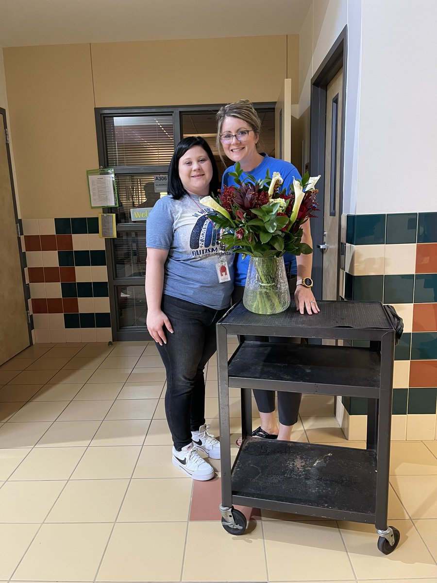 Give it up for our Teacher of the Year, Mrs. Williams, our Rising Star, Ms. Rodriguez and our Para of the Year, Mrs. Birmingham! 🏆💐🌟 #movingforward @CrosbyISD #teacherlife