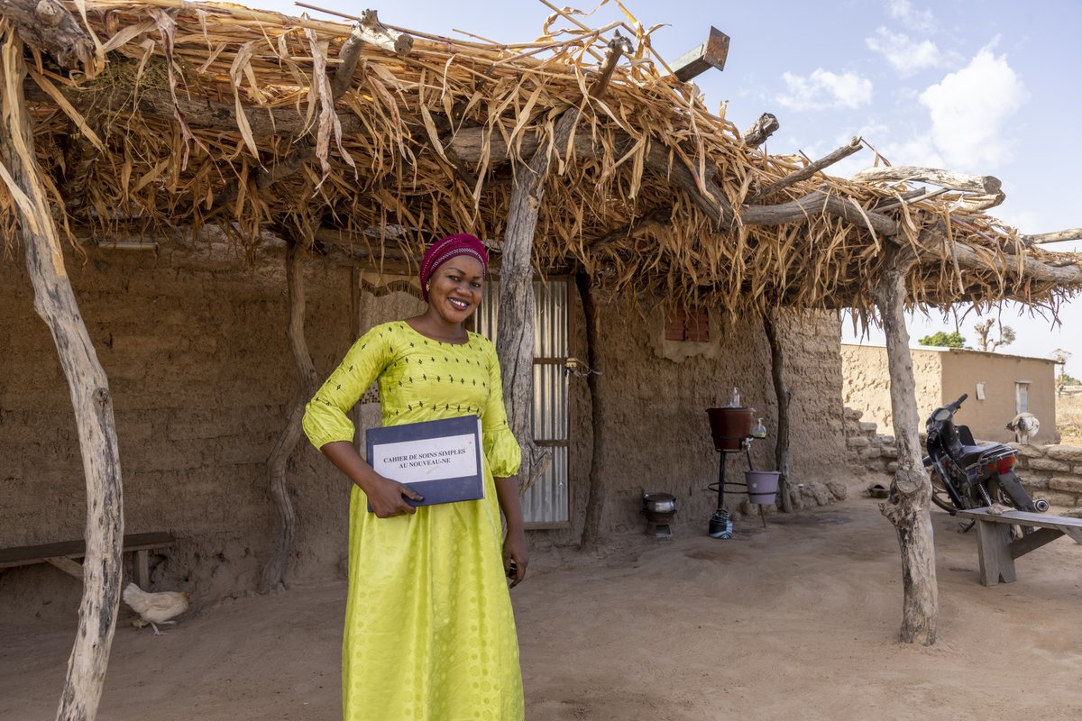 🗣️“We can rely on Founèba—she is always available to provide the care we need when we need it,” says Setou, a mother in Mali. Spend a day with Founèba & learn why moms, like Setou, rely on community health workers to #EndMalaria: usaidpubs.exposure.co/community-life…