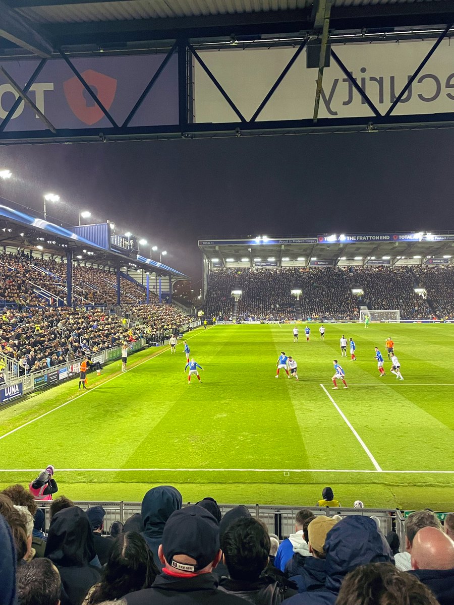 thegilbertros's tweet photo. Another game of promotion chasing football teams. League 1 atmosphere is 5 x better than the PL. Fratton Park is a cauldron of noise when it gets going. Thoroughly enjoyable evening of football tourism; goals, cracking sliding tackles in that wild weather and the Fratton Fox! https://t.co/PIMXUgcsIp