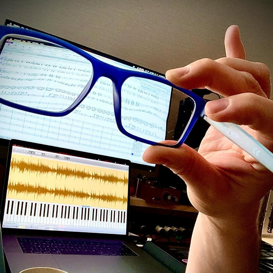 AvidSibelius's tweet photo. 👓 Augmented chords
📷 https://t.co/R9vo7qXZcw
▶️ https://t.co/5qy3FilkYZ

#arrangingmusic #scorewriting #musictotation #avidsibelius #sheetmusic #composer #sibelius #avid https://t.co/I5aRUl6F38