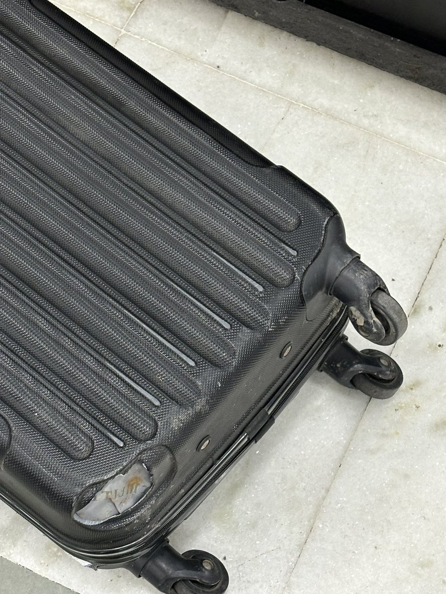 hsrharshit's tweet photo. Hey @IndiGo6E , flew from HYD to DEL on 31st March 2024 at 9:25pm on flight 6E2256. 

Disappointed to find my bag badly broken upon arrival and struggling to get support from your team. Attaching photos for reference. 
#IndiGo #CustomerService https://t.co/KTHoeDk9cb