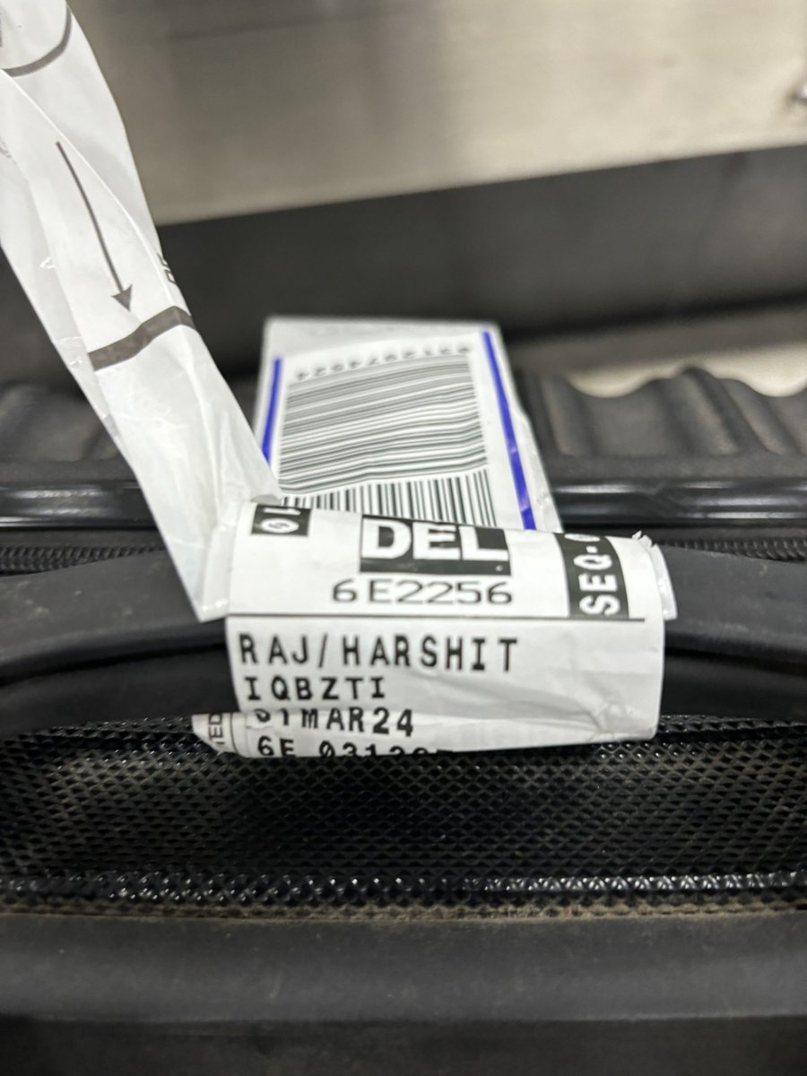 hsrharshit's tweet photo. Hey @IndiGo6E , flew from HYD to DEL on 31st March 2024 at 9:25pm on flight 6E2256. 

Disappointed to find my bag badly broken upon arrival and struggling to get support from your team. Attaching photos for reference. 
#IndiGo #CustomerService https://t.co/KTHoeDk9cb