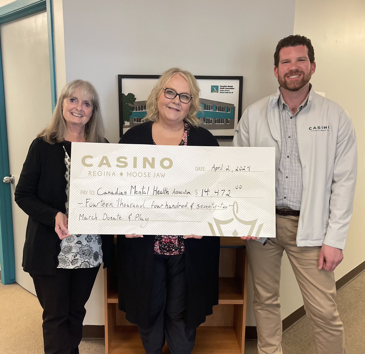Sending out a big big thank you to Casino Regina and Moose Jaw!! Through their March Donate and Play program, they raised a phenomenal $14,472 for our branch. We are incredibly grateful for their donation and the positive impacts it will bring for mental health in our community💚
