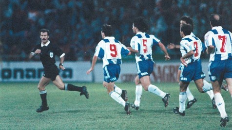 Costa06F's tweet photo. Eles no fundo têm inveja disto.

PS: Jamor e focar no campeonato. https://t.co/k4wiIVefXd