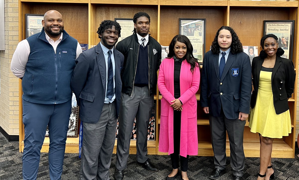 FRIENDS of Barack Obama Male Leadership Academy (@bomlafriends) on Twitter photo Congresswoman Jasmine Crockett (TX-30) and her team visited to learn more about BOMLA's impact on young men. As a leadership academy, we enjoy inviting community change agents to serve as mentors and provide extra support. #bomlafriends #buildingcommunity #JasmineCrockett Congresswoman Jasmine Crockett (TX-30) and her team visited to learn more about BOMLA's impact on young men. As a leadership academy, we enjoy inviting community change agents to serve as mentors and provide extra support. #bomlafriends #buildingcommunity #JasmineCrockett