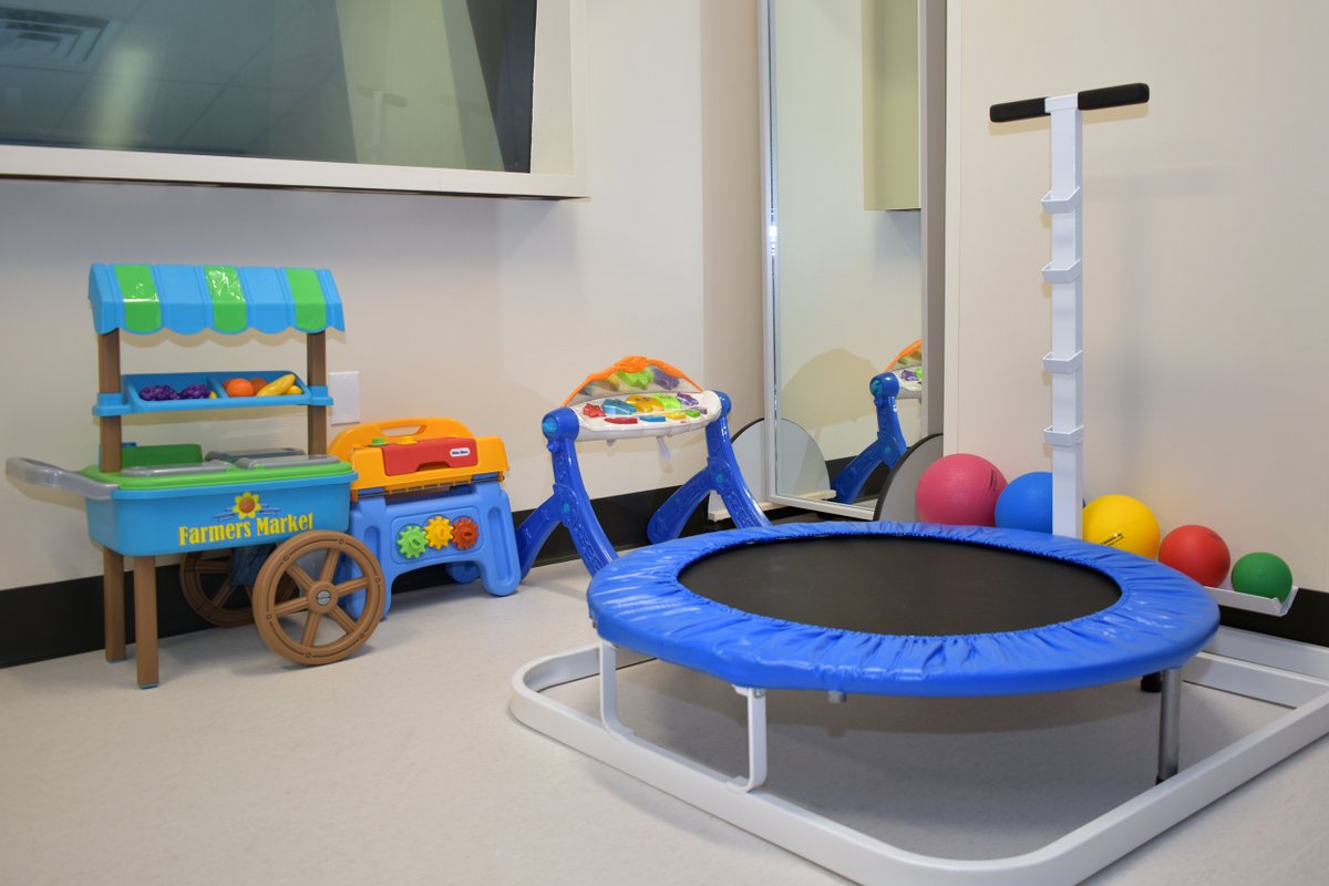 Specialized therapy care for kids is now closer to home with the opening of this new pediatric therapy gym at #MercyJefferson. We just blessed this new space where our rehab team will provide physical, occupational and speech therapy for children: ow.ly/vWul50R6Z2r