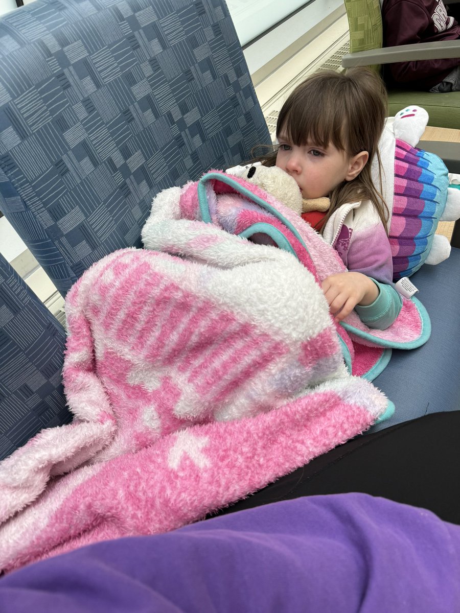 Elyse Banham (@ebanham) on Twitter photo Tough day for us with Aria feeling sick with a fever of 4 days and worsening cough. Hard for me balancing work/school and parenting responsibilities. We’re all very tired :( Grateful for the staff <a href="/mch_childrens/">McMaster Children's Hospital</a> <a href="/HamHealthSci/">Hamilton Health Sciences</a> Tough day for us with Aria feeling sick with a fever of 4 days and worsening cough. Hard for me balancing work/school and parenting responsibilities. We’re all very tired :( Grateful for the staff <a href="/mch_childrens/">McMaster Children's Hospital</a> <a href="/HamHealthSci/">Hamilton Health Sciences</a>