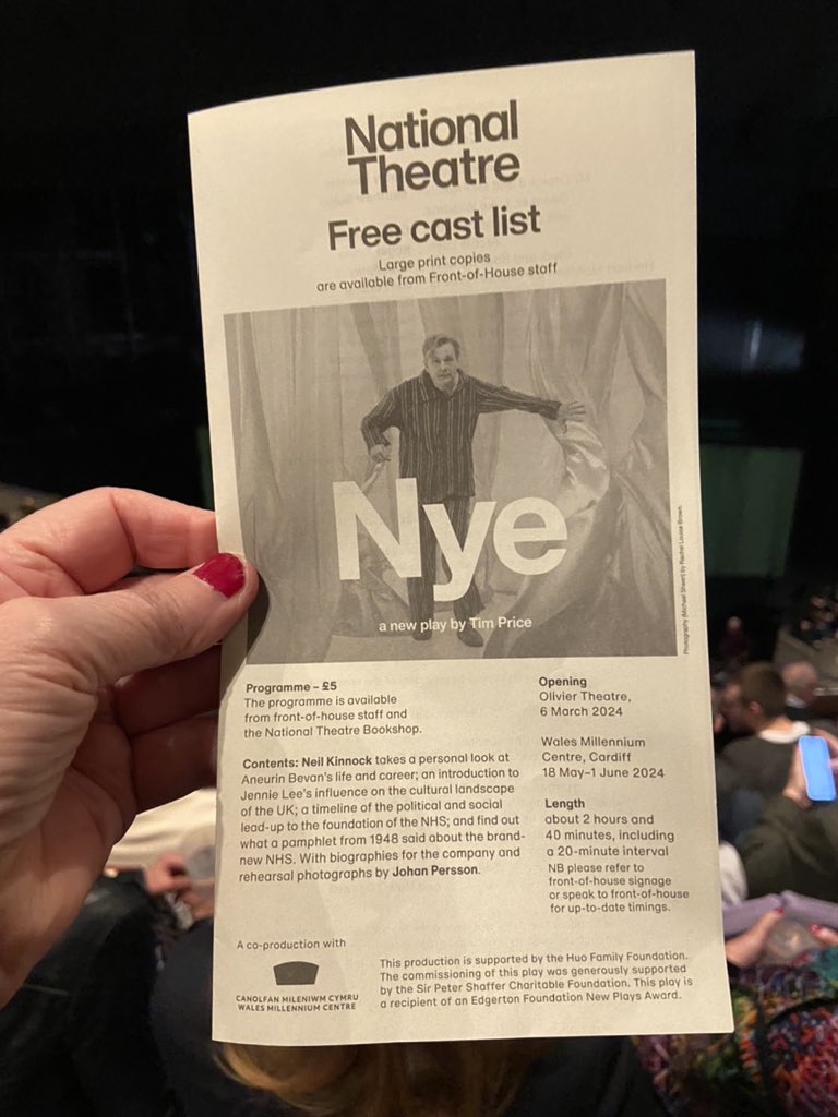 With a powerful cast led strongly by @leemengo #Nye @NationalTheatre portraying the life of a brilliant man. This is fantastic! the play is like a time capsule with humour & a ‘Get Happy’ resolve. ❤️d it!