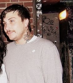 PALEXEGO's tweet photo. the fact that leathermouth frank came BEFORE danger days frank will never not be funny to me. he went from grown man to baby like it was nothing https://t.co/sEFrh3jwOT