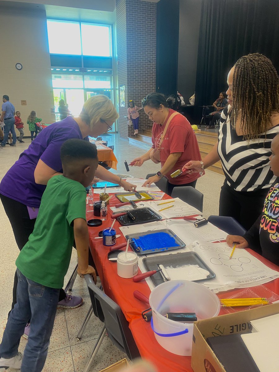 Meridiana explorers had an awesome time on family night making crazy hats, shrinky-dink necklaces, and prints. It was a blast!