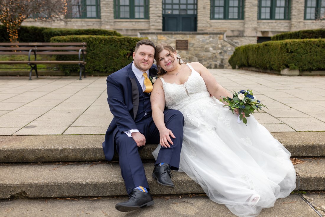 Sarhbear90's tweet image. Oh just some more wedding pictures from our wedding #ChrisCaughtASarah #MsToMrs