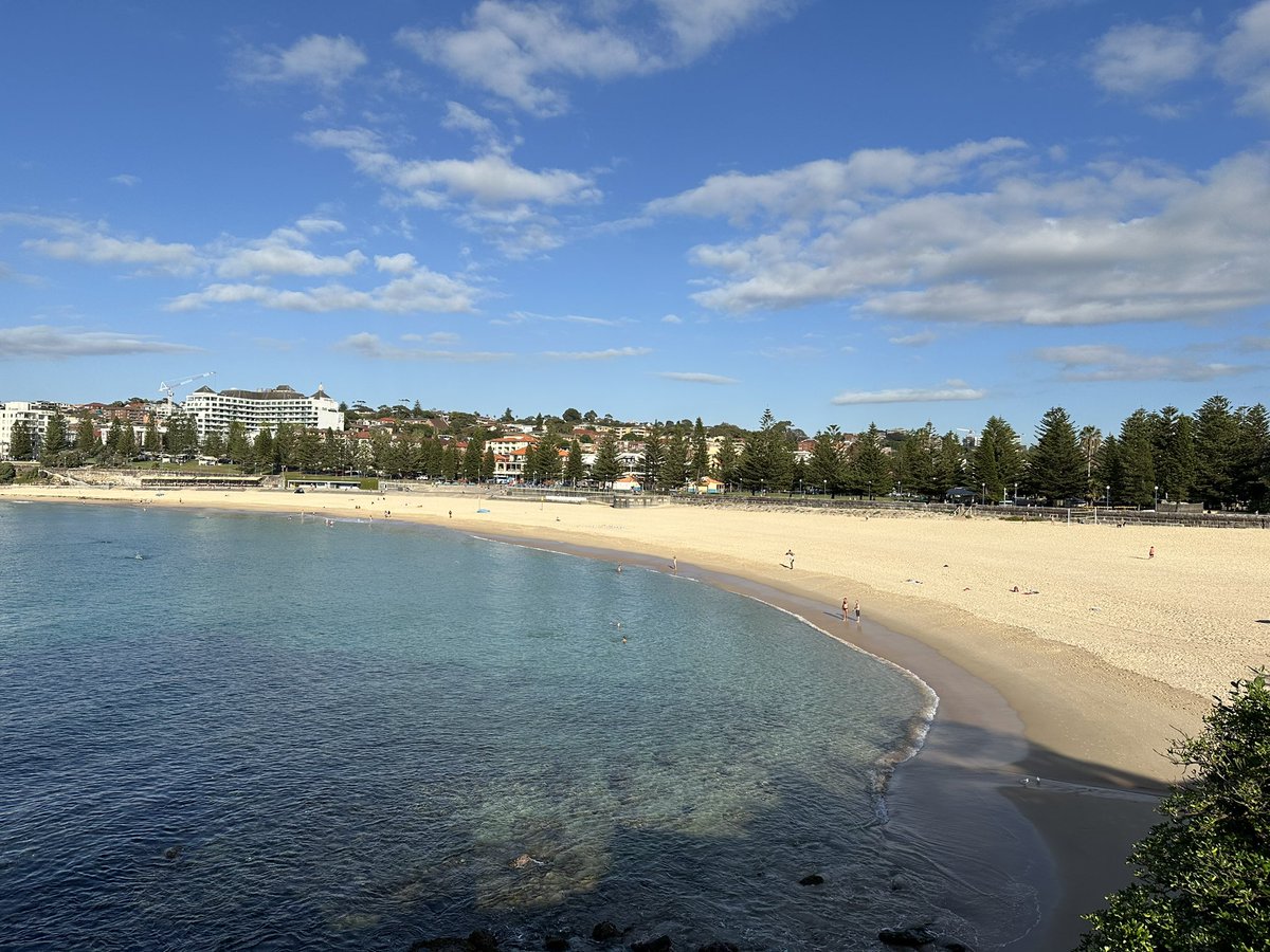 Quantum at the beach! Great to bring people together again at Coogee Beach in Sydney to talk all things quantum information theory. #Coogee2024 @ARC_EQUS @SydneyNano @SydneyQuantum