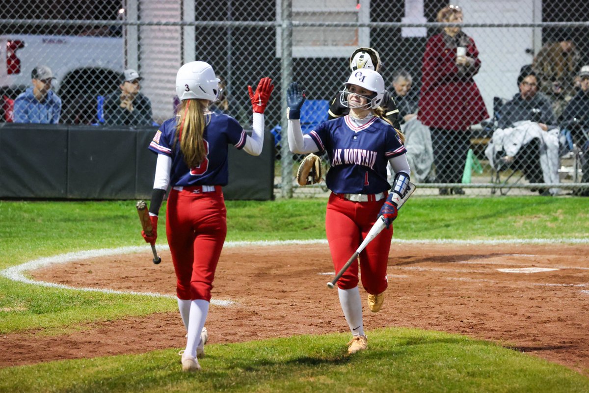 Emma Hawkins and Alea Rye reached base in all three of their plate attempts to highlight a 13-run day from Oak Mountain on the road at Mountain Brook.

Story: shelbycountyreporter.com/2024/04/02/oak…