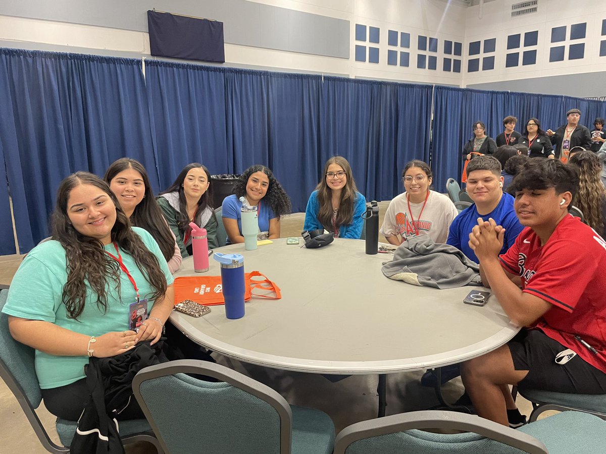 Nikki Rowe GEAR UP tweet media