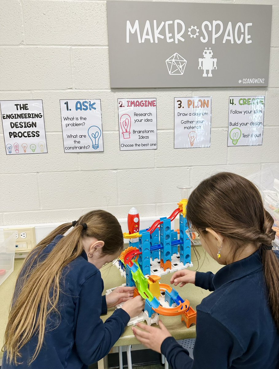 Empowering students through hands-on learning in our new STEAM Makerspace!💡 From coding to crafting, our space fosters creativity, innovation, and collaboration. Stay tuned to see what we create next @lclightmilton!🤖 @HCDSB @hcdsbsteam @Makerspaces_com