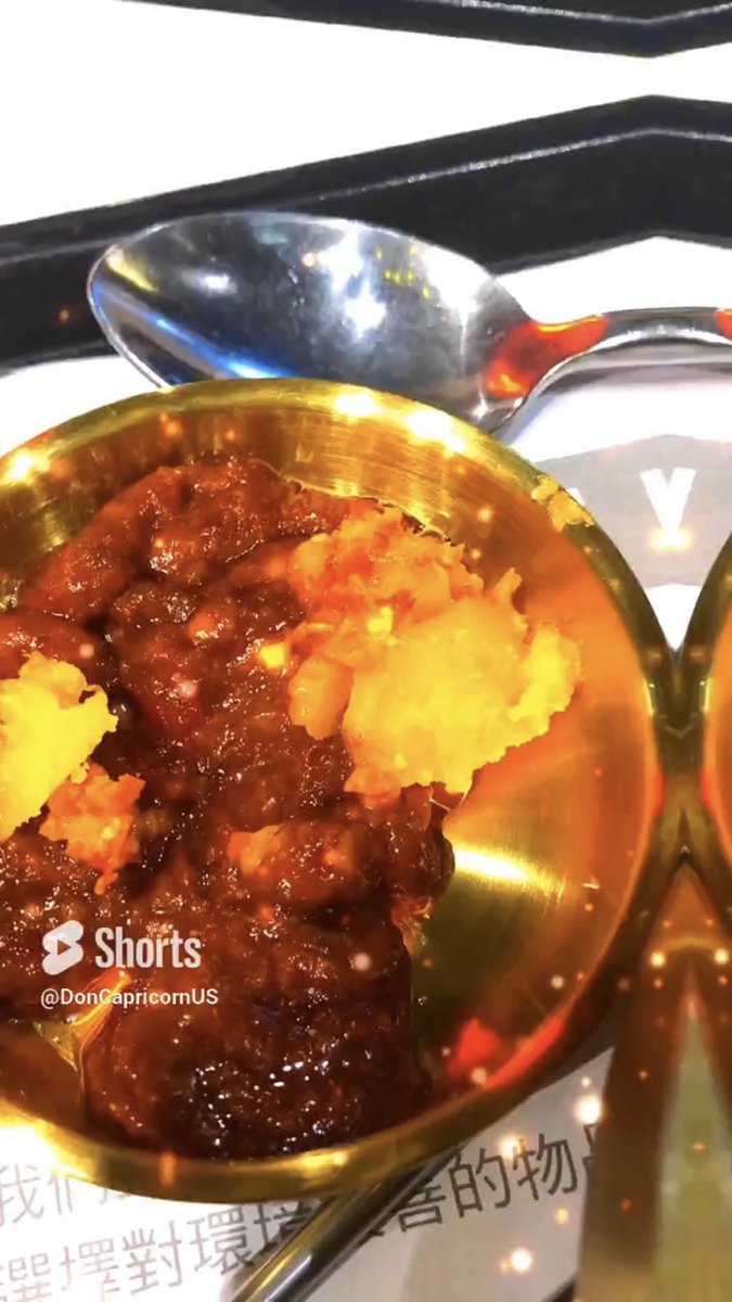 UsCapricorn's tweet image. Winter Soup 

Chinese-style herbal mutton soup to warm up your stomach and heart on September 16, 2023 in Taipei . 

#Mutton #HerbalSoup #EatAlongWithMe

youtube.com/shorts/M1fj-CB…