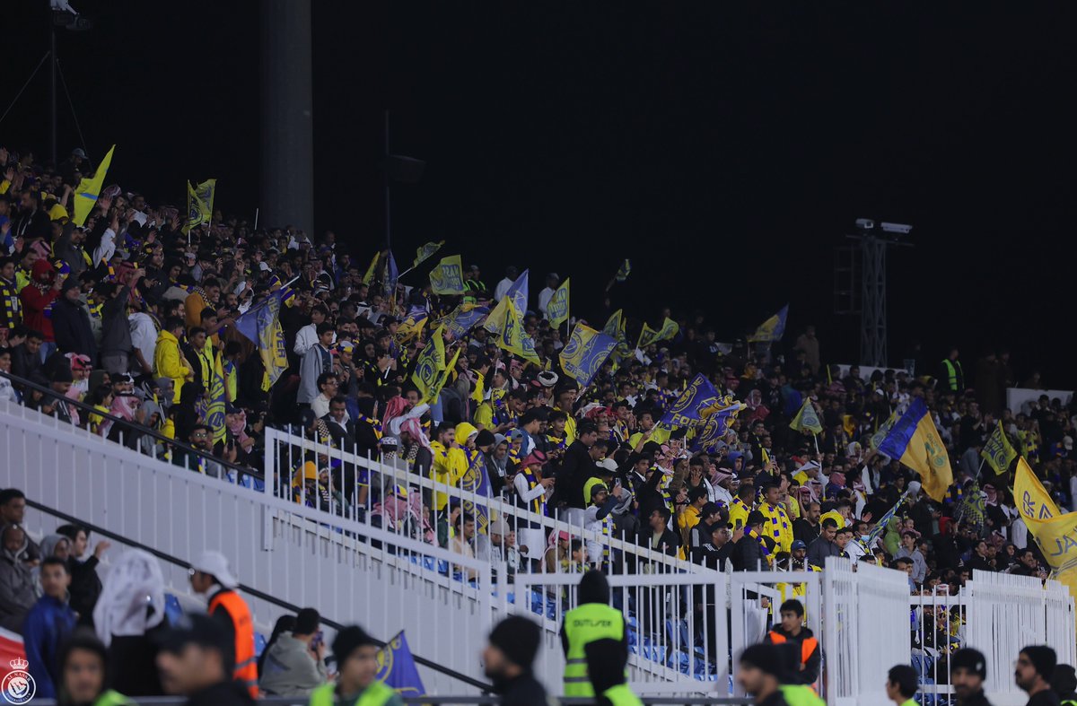 AlNassrFC's tweet photo. في كل مكان .. ستشاهد هذا الجمال 💛
فكان الله في عونكم! 😄 https://t.co/CYxgXm7CsR