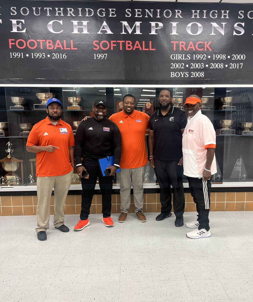 Southridge Football Would like to Thank Florida Memorial University. Thank you for coming out and evaluating our students athletes. Special thanks to Head Coach Bobby Rome @bobbyrome757 Coach Clavens Charles @clavensc Mike Jones @mikejones10 Coach Costello Guyton @CostelloGuyton…