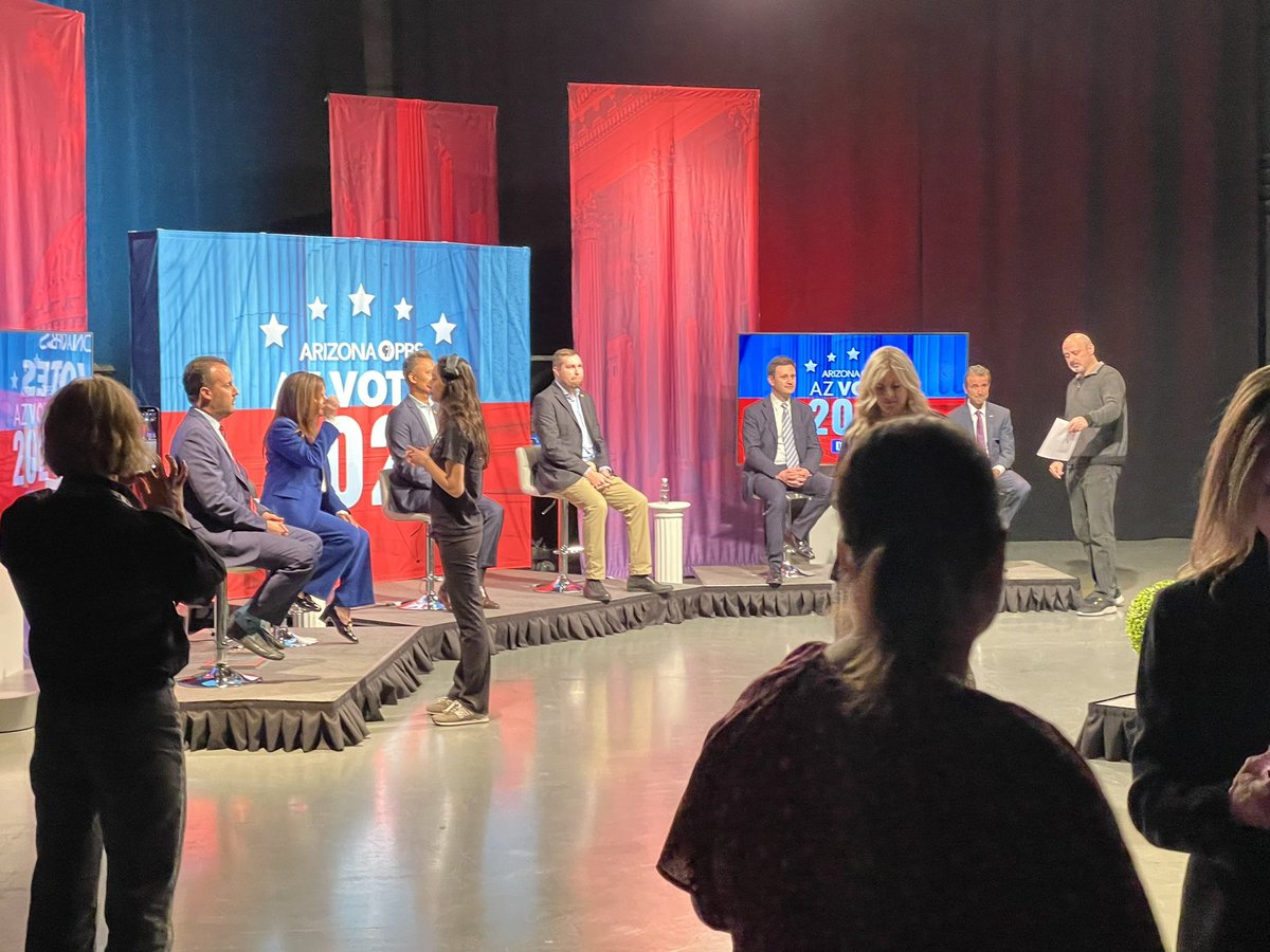 Will you be watching the #Az01 debate? They’re getting set up…watch at 5pm on @azpbs. Then look for the #WhostheOne podcast recap tomorrow!