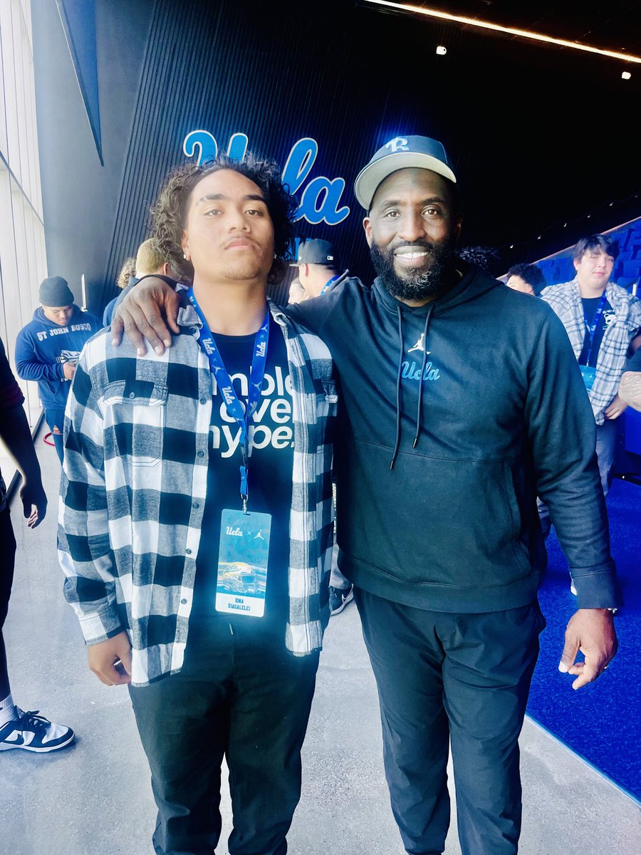 Great visit with UCLA Head Coach Deshaun Foster #THEFRONT