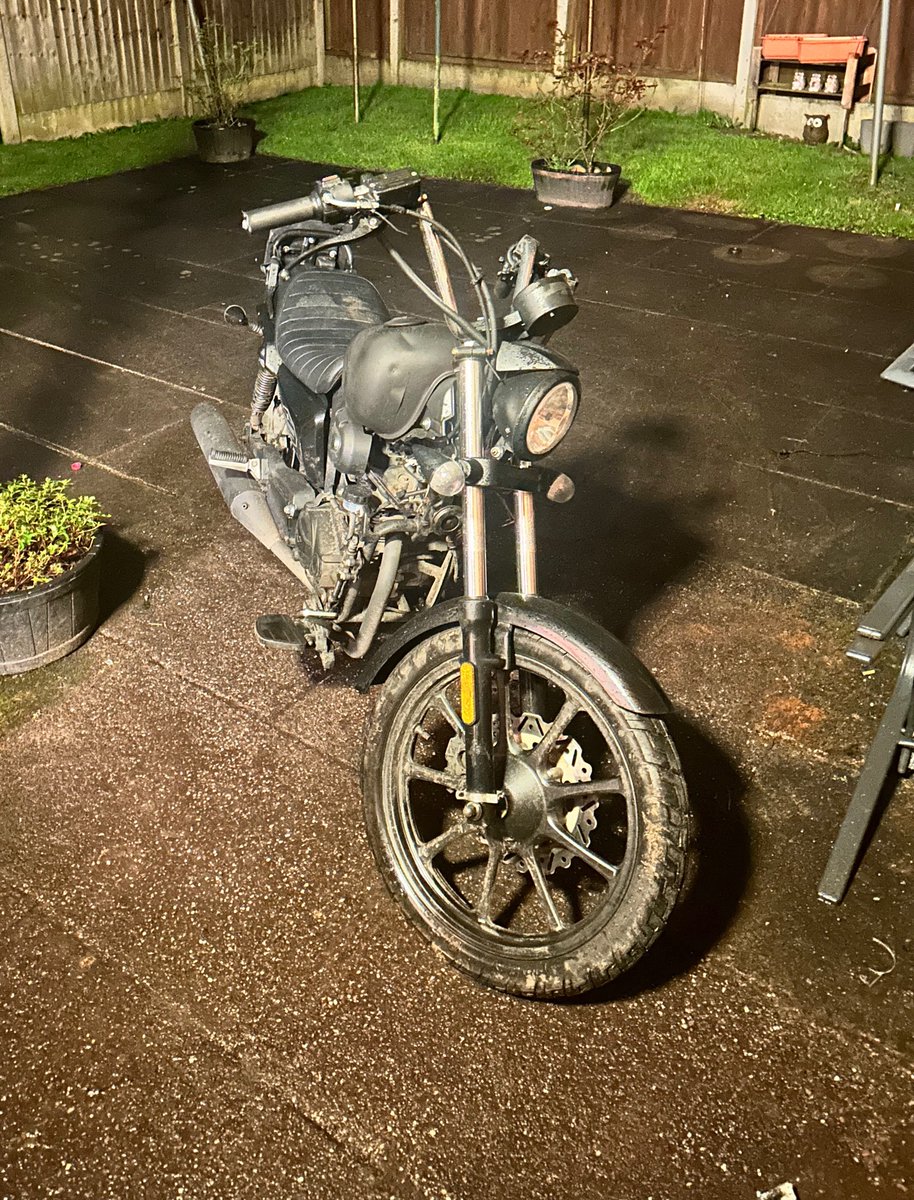 Yet another stolen vehicle recovered by #S2ARV. This time in the #Bentilee area of @Policingstoke. This motorbike was stolen yesterday in Cheshire. It will now be returned to its owner. Enquiries passed on to Cheshire colleagues in relation to the theft. #OpLightning