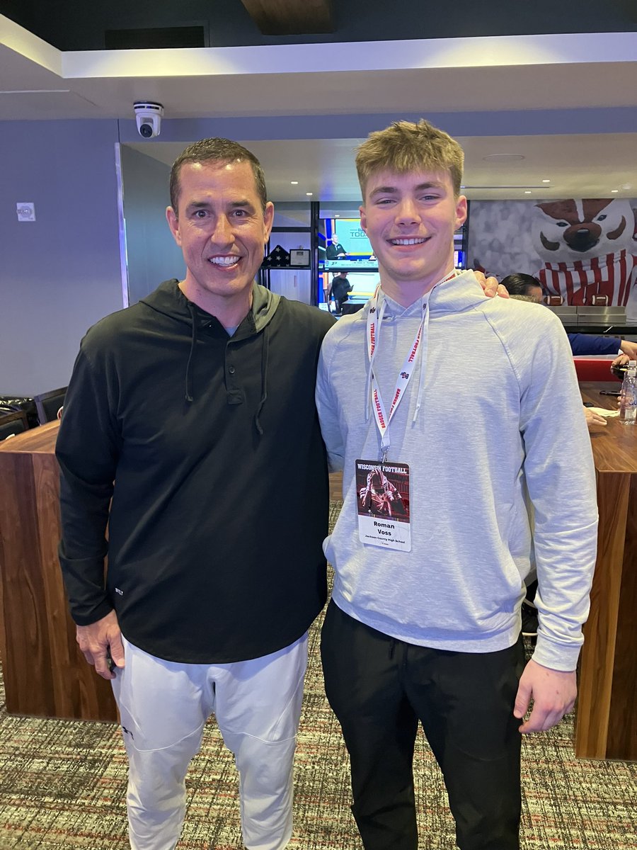 romanvoss2's tweet photo. Thank you for having me out @BadgerFootball.  Had an amazing time checking out practice and the campus. Looking forward to coming back soon!
 @PatLambert13 @ZachZilmJr @EwaldTaylor @NateLetton @Coach_Mitch_ @_maximus347 @CoachPhilLongo @riggsfootball @WisFBRecruiting @CoachFick https://t.co/m6J7tZJj5i