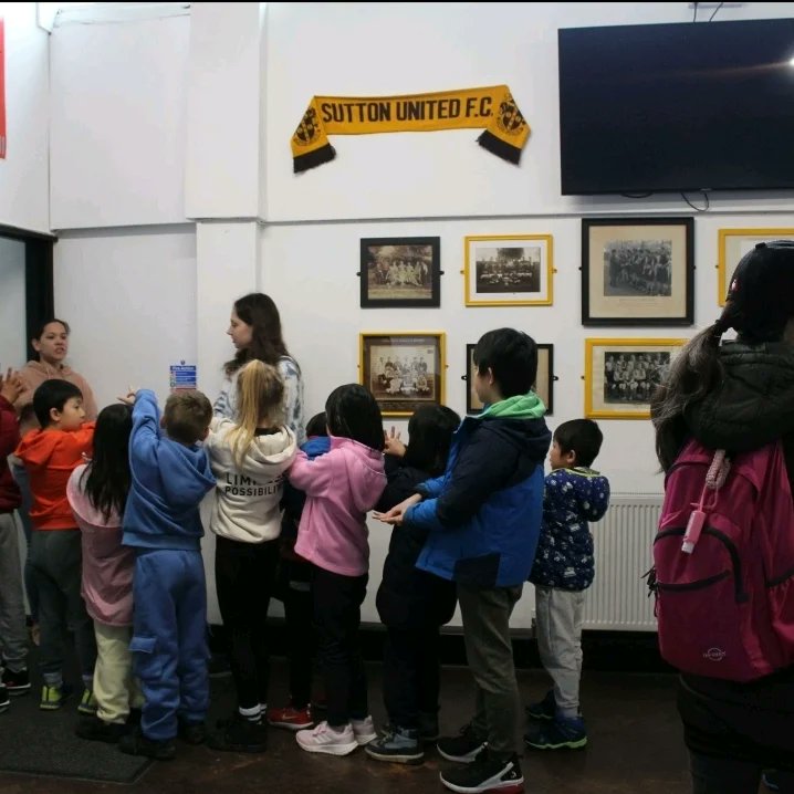 PaulAlanProject's tweet photo. We welcomed lots of wonderful families to @suttonunited to join us for an Easter egg hunt, crafts, CPR demo & a ground tour today, the latter hosted by Harry from the Sutton United Foundation. Thank you to everyone who was involved in making the day so magical ๐ #basiclifesaving https://t.co/eSVhbmnIYI