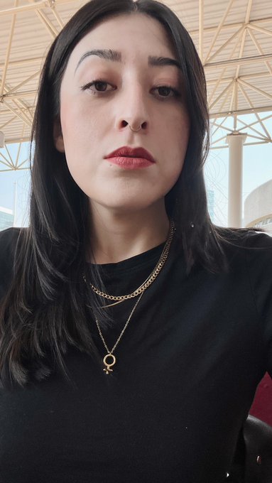 Hola amigos! https://t.co/J2gQBoPy6Y