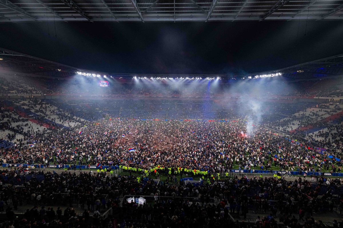 OL's tweet image. Votre passion, Notre fierté 💪❤💙

#EnFinaleAvecVous