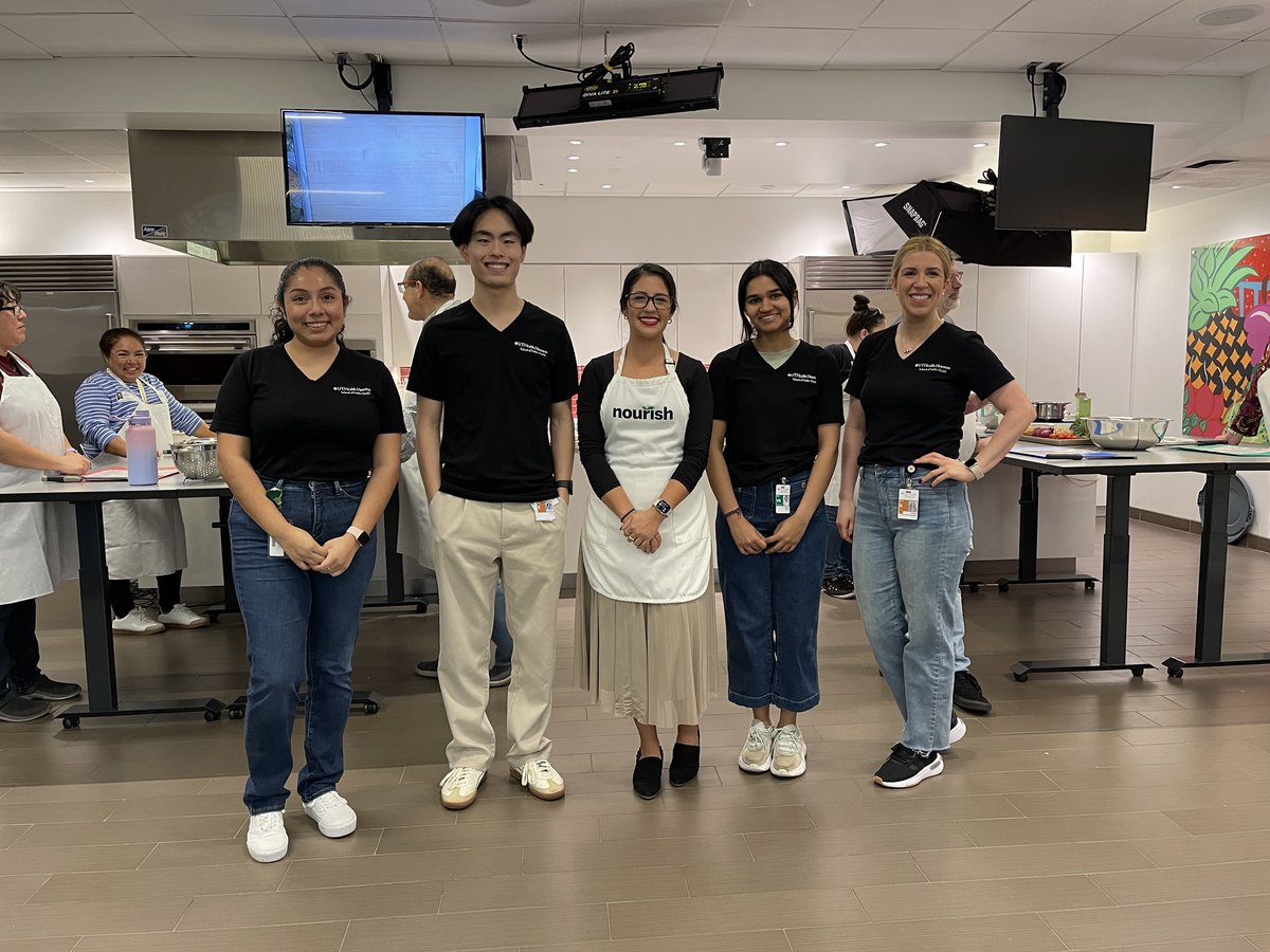 msdcenter's tweet photo. @NourishProgram's Teaching Kitchen Research Trial class is underway! The free 16 weekly classes, followed by 8 monthly classes, combine evidence-based #nutrition education with culinary learning to support behavior change in qualified participants: https://t.co/u9EsFH1jbV #NPHW https://t.co/3DF3vxWkZ0