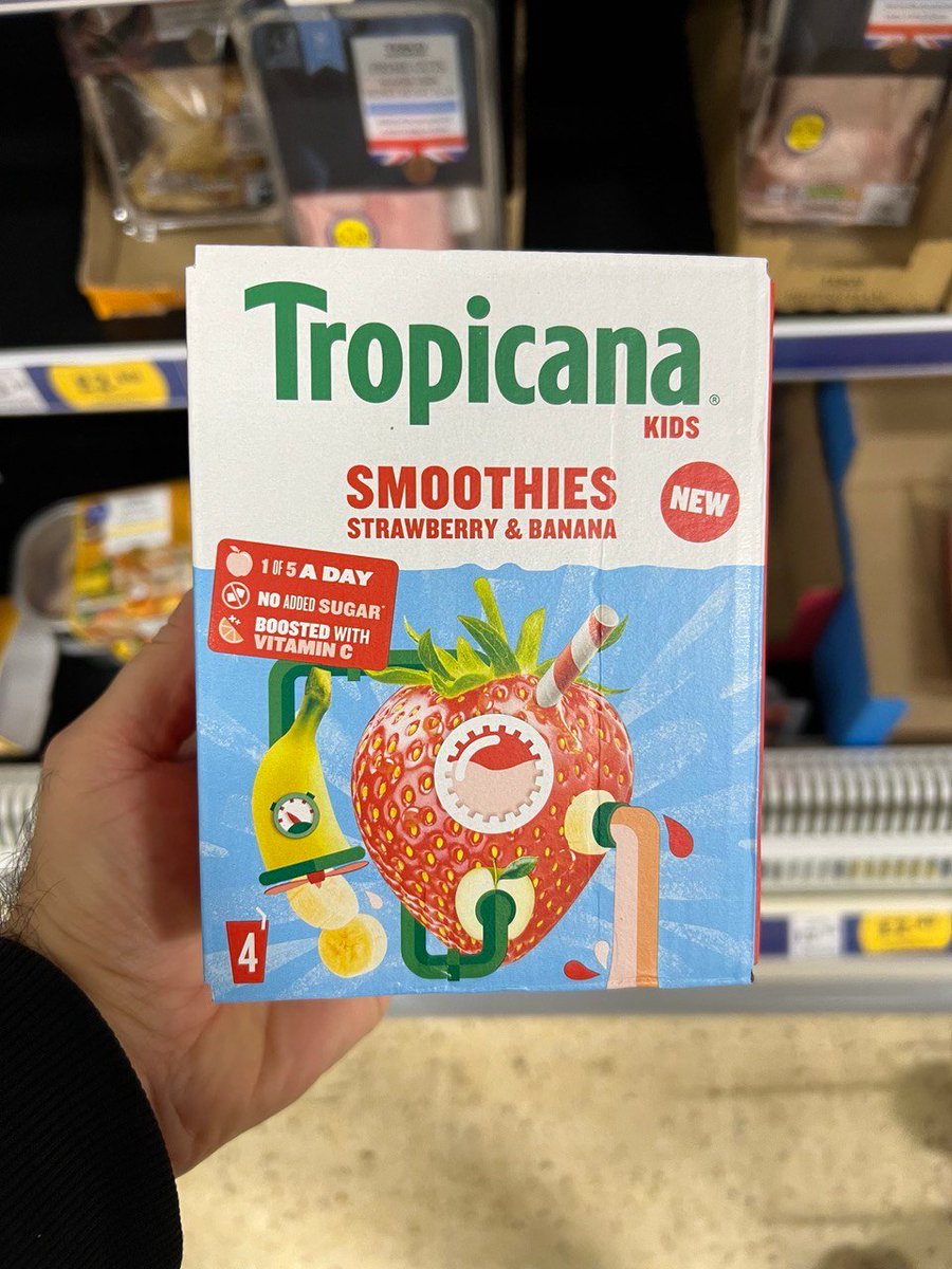 İngiltere'de satışa sunulan Tropicana Çilek&Muz Smoothie içeriğinde; %79 oranında Elma suyu konsantresi, %10 oranında Muz püresi, %7 oranında Çilek püresi ile vişne püresi var. Ürün ilave şeker, aroma verici ya da katkı maddesi içermiyor. Demek ki isteyince oluyor! @Tropicana