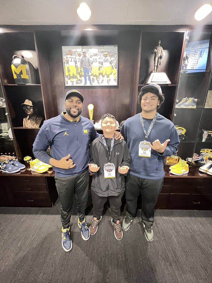 Glad My Guys had a great unofficial visit to The University of Michigan this past weekend!! Thank you @Coach_SMoore @UMichFootball for welcoming them!