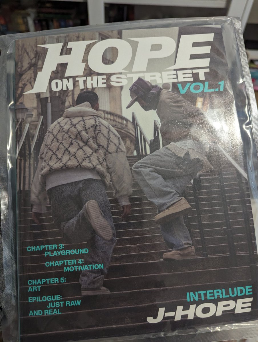 Finally! #JHOPE_HOPE_ON_THE_STREET Interlude version has arrived at Chez LeFey! (I was starting to worry.) Yeah! Let's GOOOO! 🎶💃😄💜