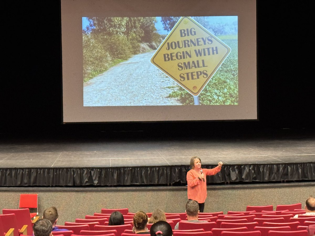 Deanna Lovesmith tweet media