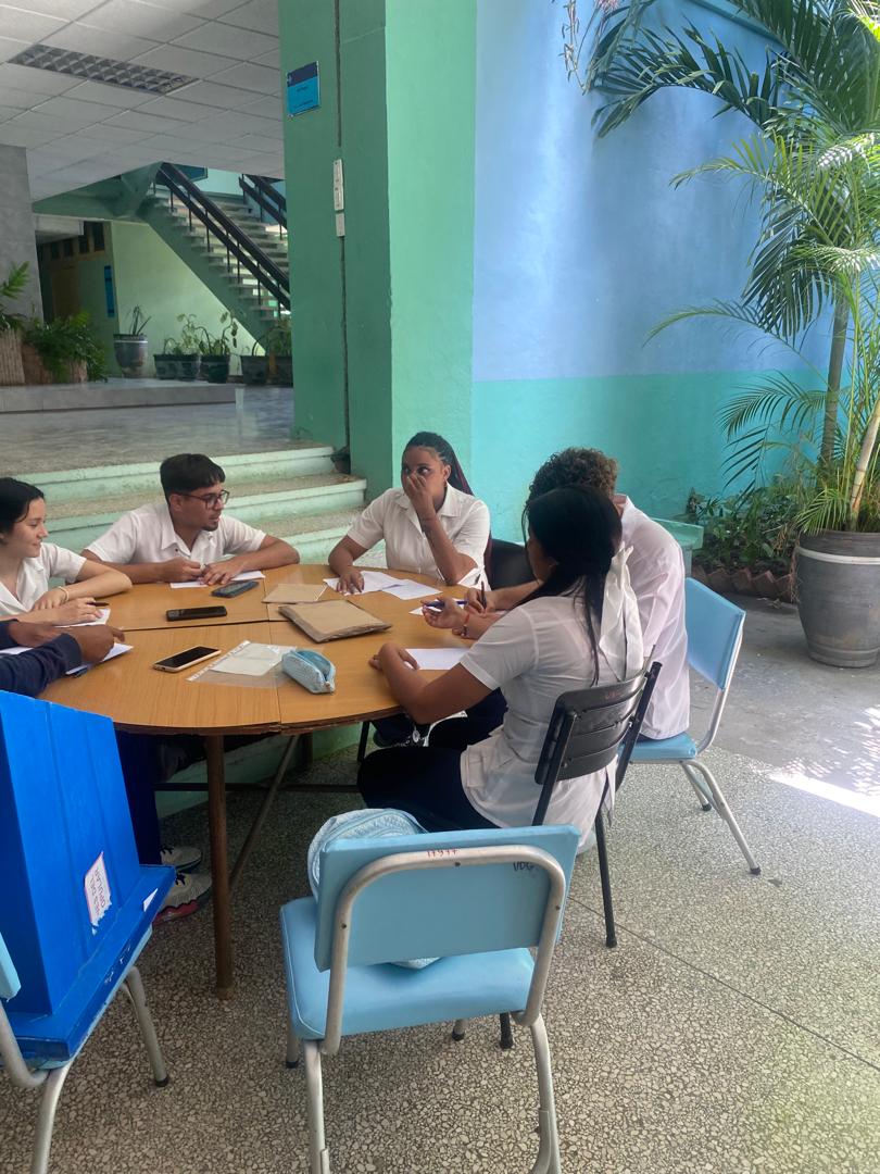 ucmvccu's tweet photo. Urnas abiertas para el conteo de votos.
🗳️ @FeuVilla en un proceso democrático y transparente para la elección de la dirección central de la histórica  organización de los jóvenes universitarios.
@ucmvccu #PorLaAcreditación https://t.co/FkcglZ7PiT