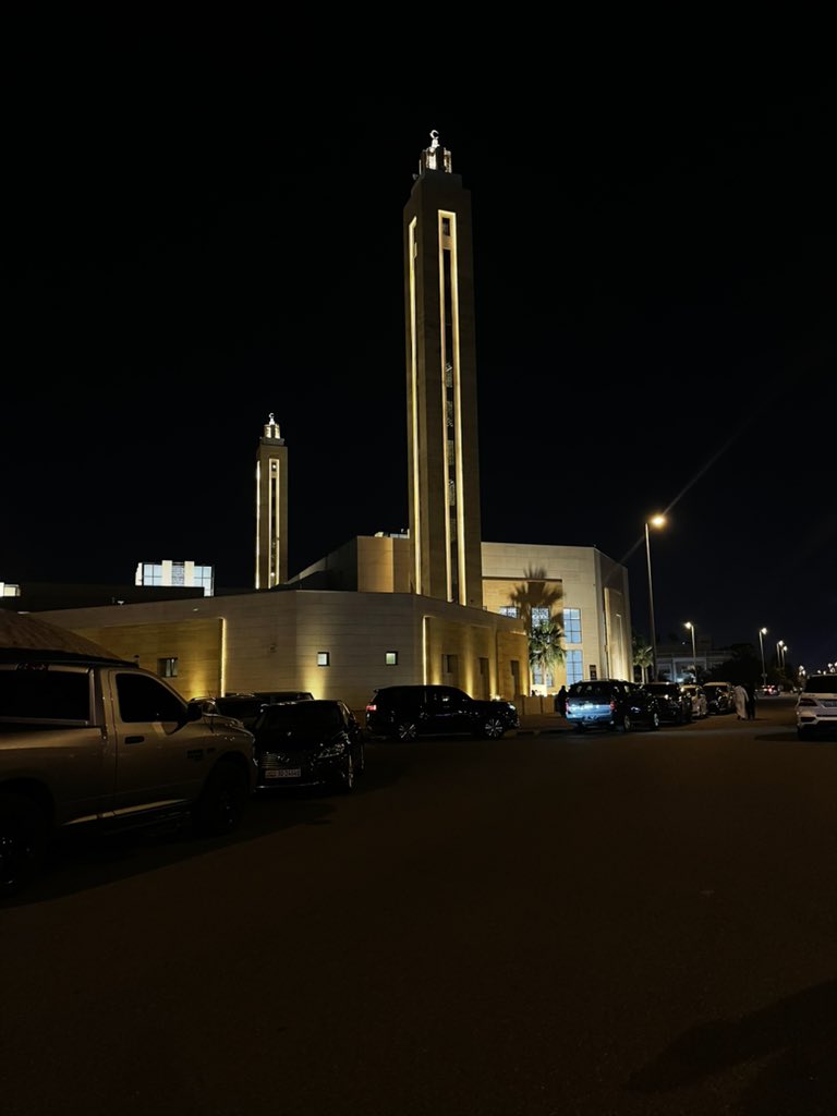 baldubyan_'s tweet photo. اللّهم لا تدع لنا ياربنا في هذه الليلة العظيمة ذنباً الا غفرته ولا دعاءٌ إلا استجبتهُ https://t.co/uIUSXuFzzp