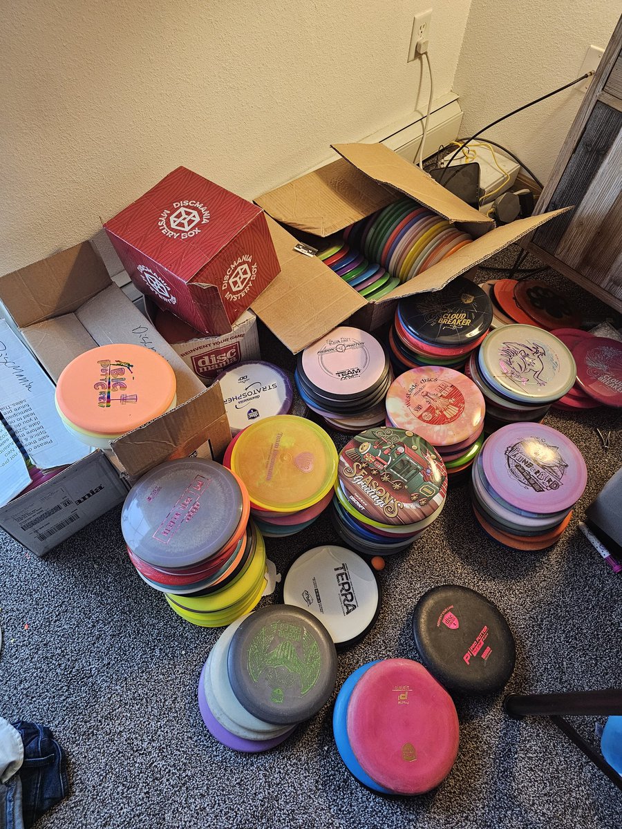 I'm looking to move some discs let me know if you are looking for anything. A lot of new, some used, some dyed, I could send mystery discs or put together a mystery box. MVP/Axiom, discmania, disraft, trilogy. P1s and Lizottl not for Sale.