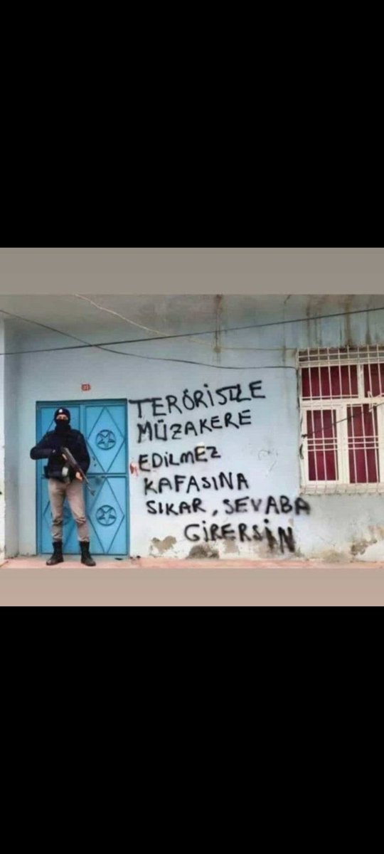 Bizim bayrağımız altında yaşayıp
bulundukları şehire kürdistan diyen kahpe evladı pkk’lı burası Türkiye Cumhuriyeti🇹🇷
kürdistan diye bir yer yok çıkartın o nu aklınızdan!
 #VandaDarbeVar #ordudamilliiradegaspı