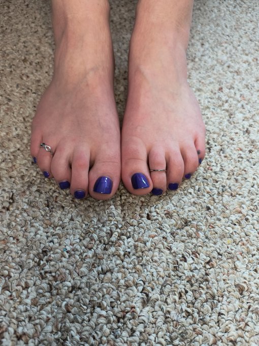 Ready to be worshipped 😈.  These feet need to be cleaned, rubbed, licked. https://t.co/xGF6BG72yU<a href="/tag/feet"class="tags"><span>#feet</span></a><a href="/tag/feetpicsforsale"class="tags"><span>#feetpicsforsale</span></a><a href="/tag/feetseller"class="tags"><span>#feetseller</span></a>