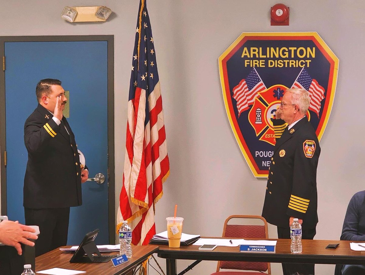 Congratulations to our recently promoted officers who were sworn into their new roles at last night’s BOFC meeting: Lieutenant West, Lieutenant DelliPaoli, Captain Sylvester, and Battalion Chief Dunderdale! #IAFF #Local2393 #ArlingtonNY #NYSPFFA #DCPFFA