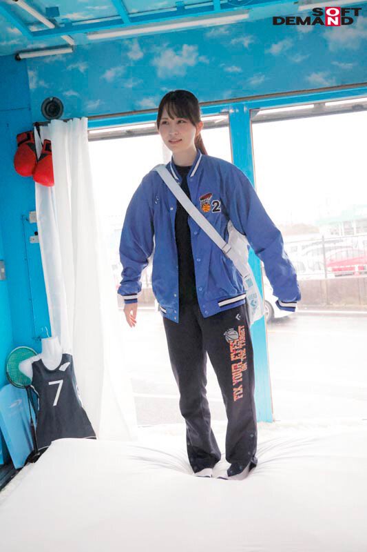 #田舎の女子大生　が先輩の言いなりに！
嫌そうな表情が堪らない！！

#女子大生 #新入生 #入学式