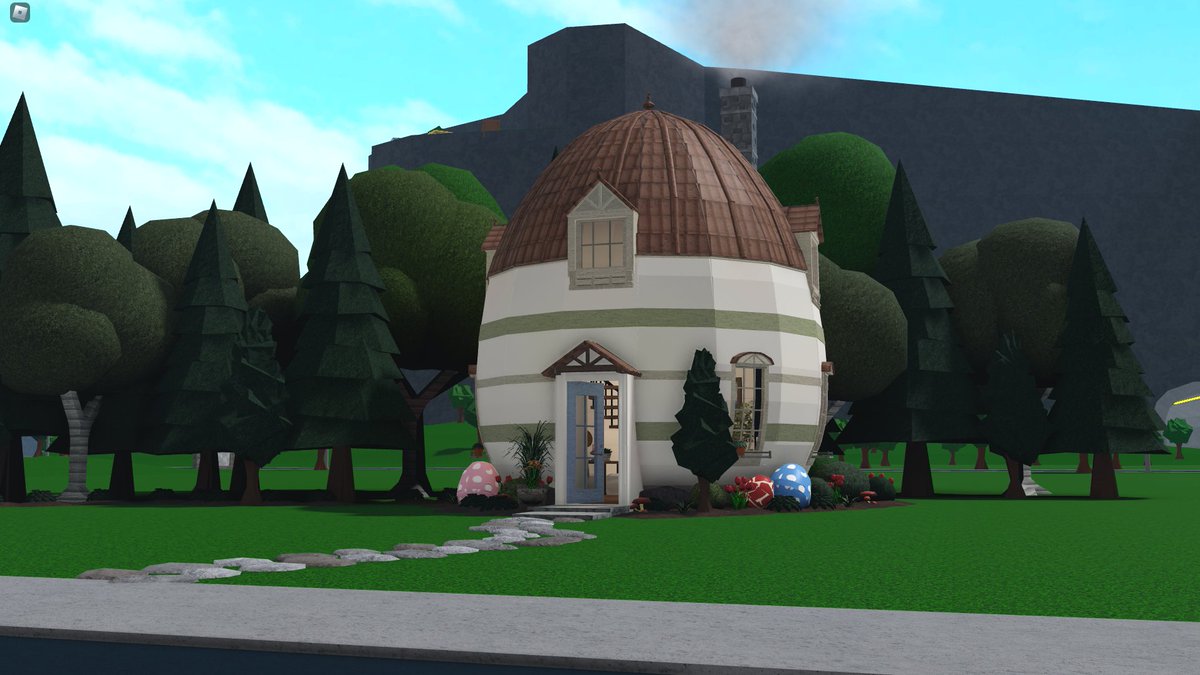 I built an egg shaped house in Bloxburg! I can't get over how smooth the exterior of the egg looks and with all of the added features! Video "tutorial" is on my YouTube channel! :)

#bloxburg #roblox