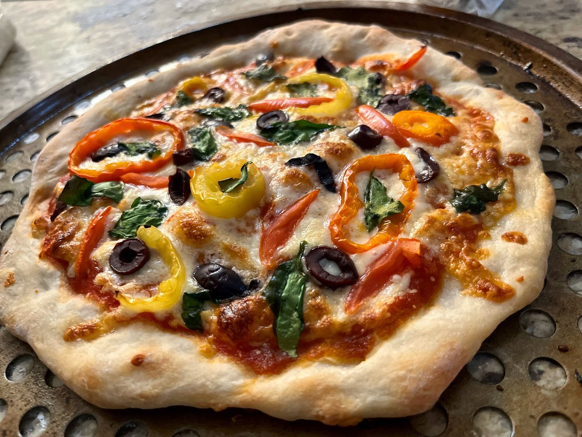 #sourdough pizza… hot peppers, sambal oelek instead of pizza sauce. My taste buds are deathly bored with North American cuisine, I have to make my own food lol